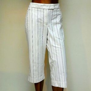 Style & Co. White Pinstriped Capris
